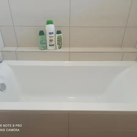 Need In I Cykling Trail Apartment