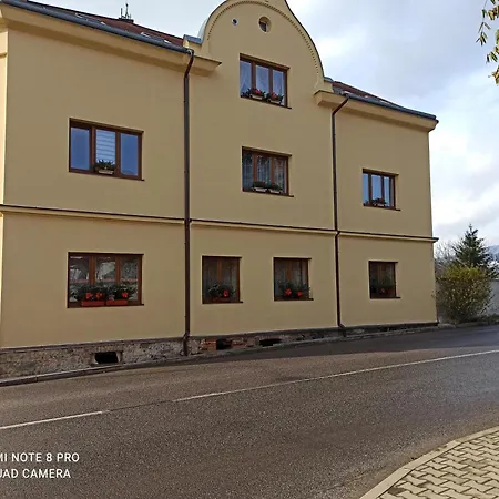 Need In I Cykling Trail Decin
